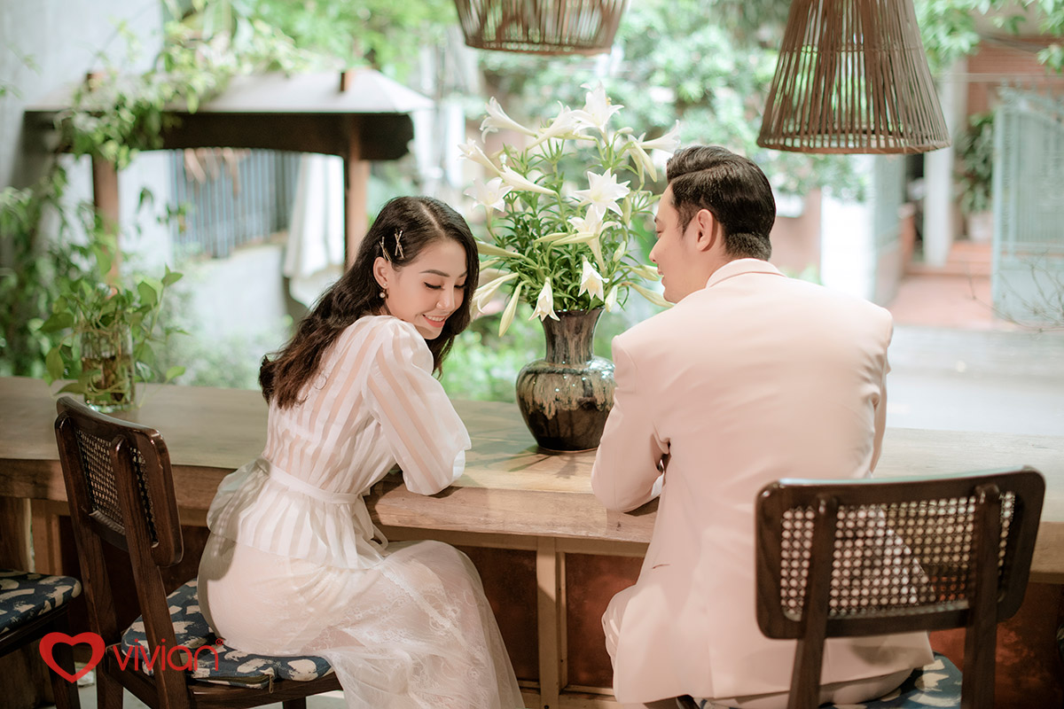 Album ảnh cưới lãng mạn tại Quán cafe, Phim trường