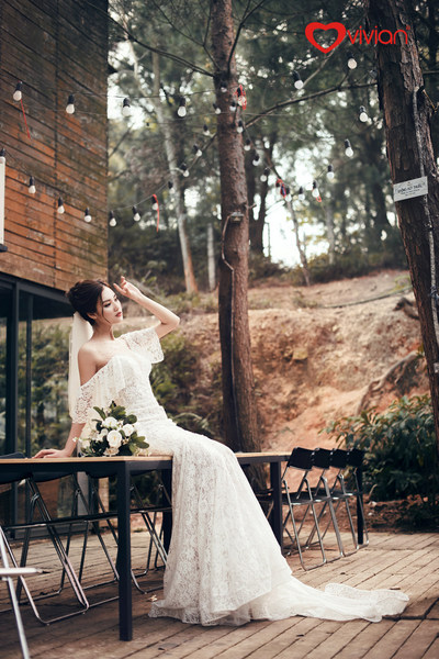 Album tạp chí cưới của dâu rể chụp tại Sóc Sơn